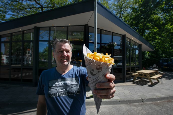 Remy Waterkamp achter de bak